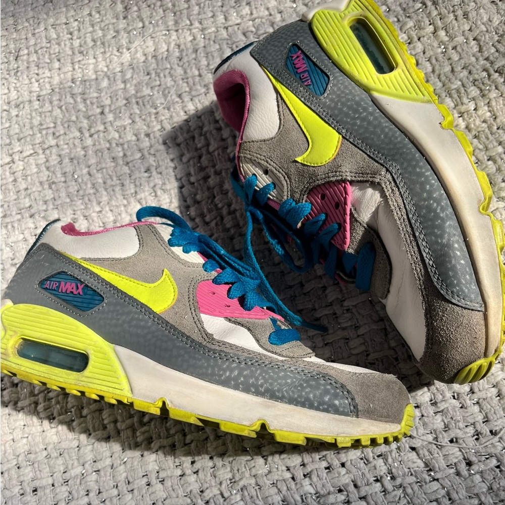 Nike Air Max 90 (GS)Youth Shoe Sz 7y 345017-119 White/Volt Ice-Green Abyss-Grey